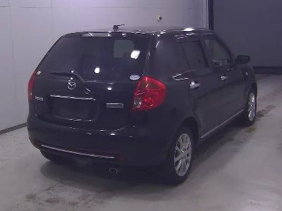Mazda Verisa