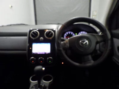 Mazda Verisa