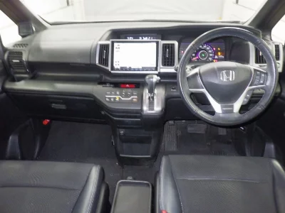 Honda STEPWGN SPADA
