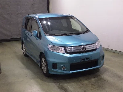 Honda Freed Spike