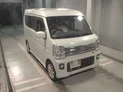Nissan NV100 Clipper Rio