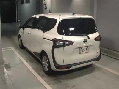Toyota Sienta