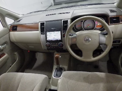 Nissan Tiida Latio