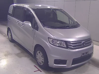 Honda Freed Spike