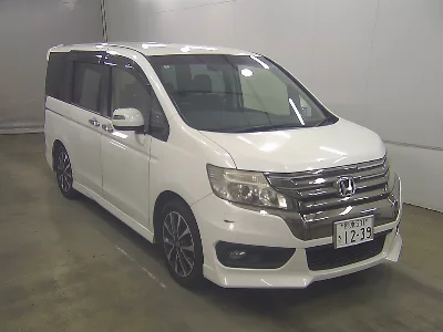 Honda STEPWGN SPADA