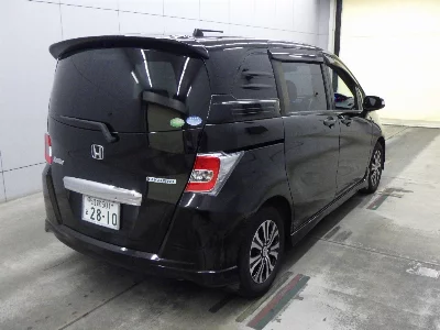 Honda Freed Spike