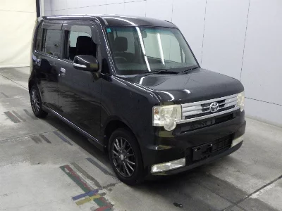 Toyota Pixis Space