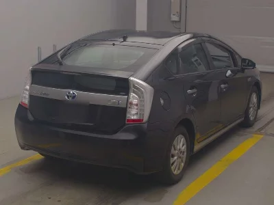 Toyota Prius PHV