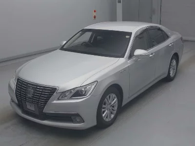 Toyota CROWN HYBRID