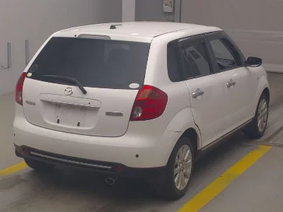 Mazda Verisa