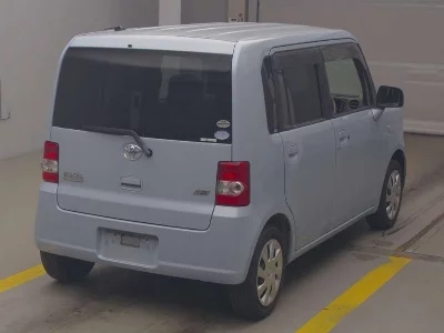 Toyota Pixis Space