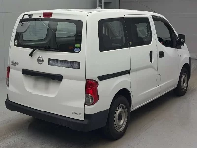 Nissan NV200 VANETTE VAN