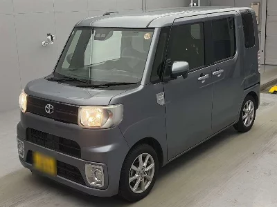 Toyota Pixis Mega
