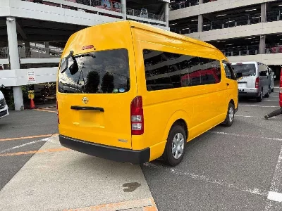 Toyota HiAce Commuter