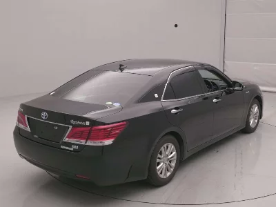 Toyota CROWN HYBRID