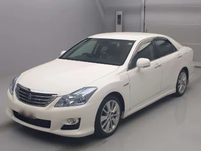 Toyota CROWN HYBRID