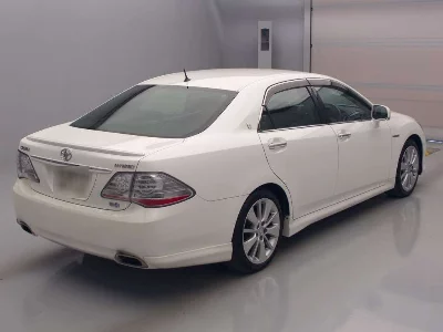 Toyota CROWN HYBRID