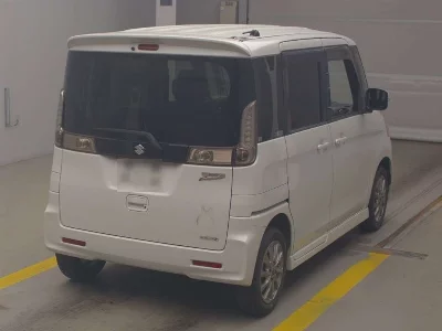 Suzuki Spacia Custom