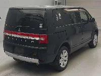 Цена авто Mitsubishi  с аукционов Японии, номер кузова CV5W, пробег 138 000, оценка 7