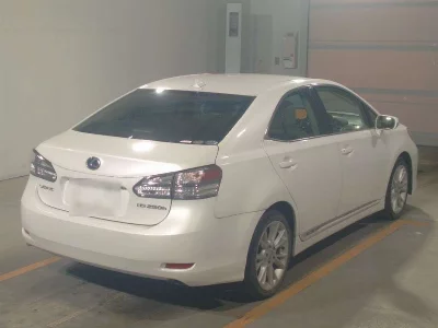 Lexus HS250h