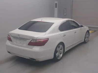 Lexus LS460L