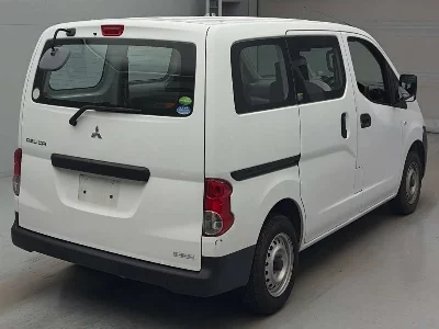 Mitsubishi Delica Van