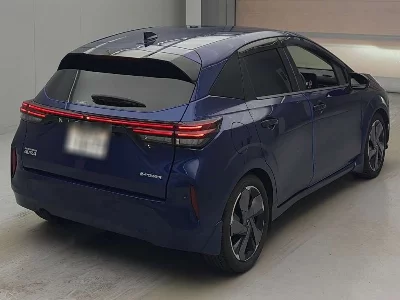 Nissan Aura