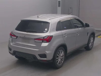 MITSUBISHI RVR