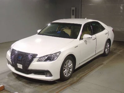 Toyota CROWN HYBRID
