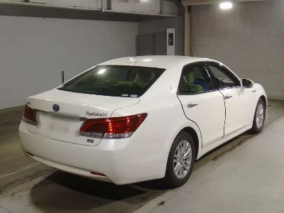 Toyota CROWN HYBRID