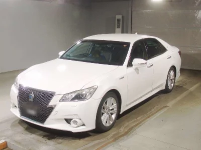 Toyota CROWN HYBRID