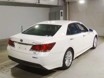Toyota CROWN HYBRID