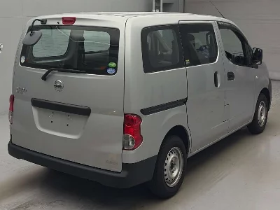 Nissan NV200 VANETTE VAN