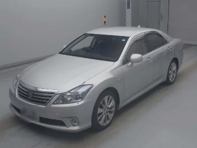 Toyota CROWN HYBRID