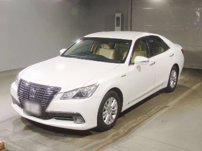Toyota CROWN HYBRID