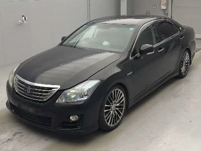 Toyota CROWN HYBRID