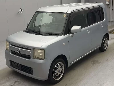 Toyota Pixis Space