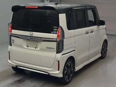 Honda N BOX CUSTOM