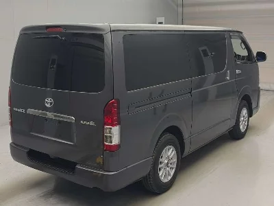 Toyota RegiusAce