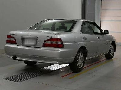 NISSAN LAUREL