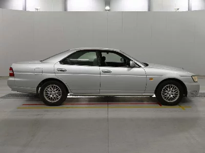 NISSAN LAUREL