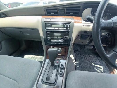 NISSAN LAUREL