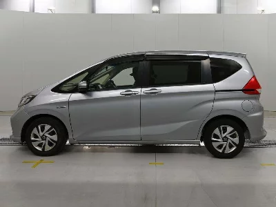 Honda FREED + HYBRID