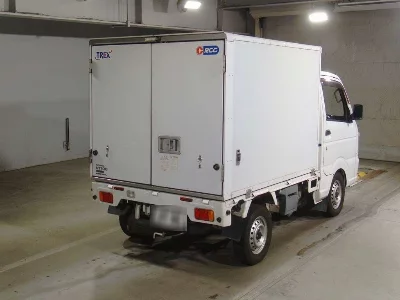 Nissan NT100 Clipper