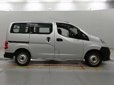 Nissan NV200 VANETTE VAN