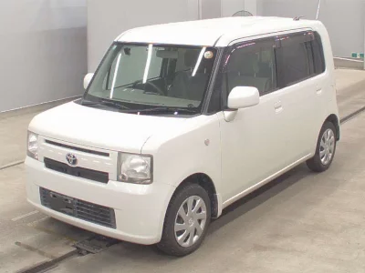 Toyota Pixis Space