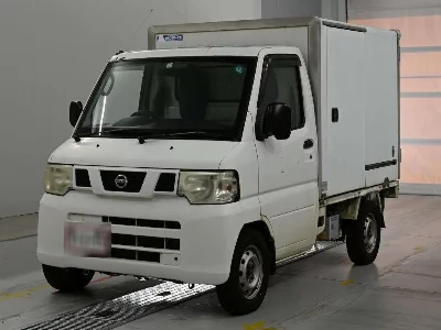 Nissan NT100 Clipper