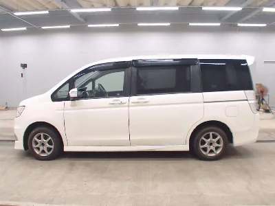 Honda STEPWGN SPADA