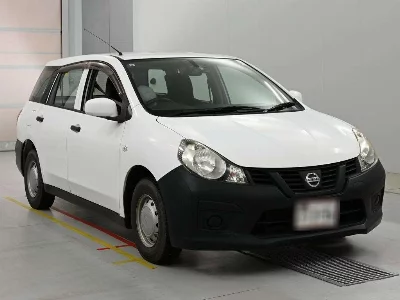 Nissan AD