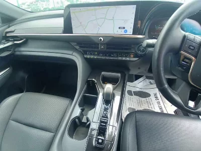 Toyota Crown Sport